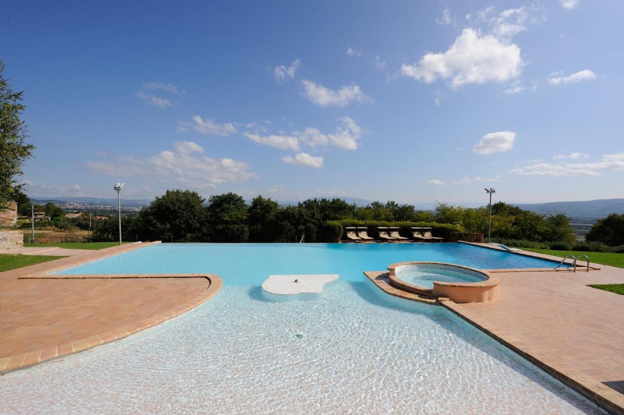 Agriturismo Il Vecchio Mandorlo Perugia Bagian luar foto