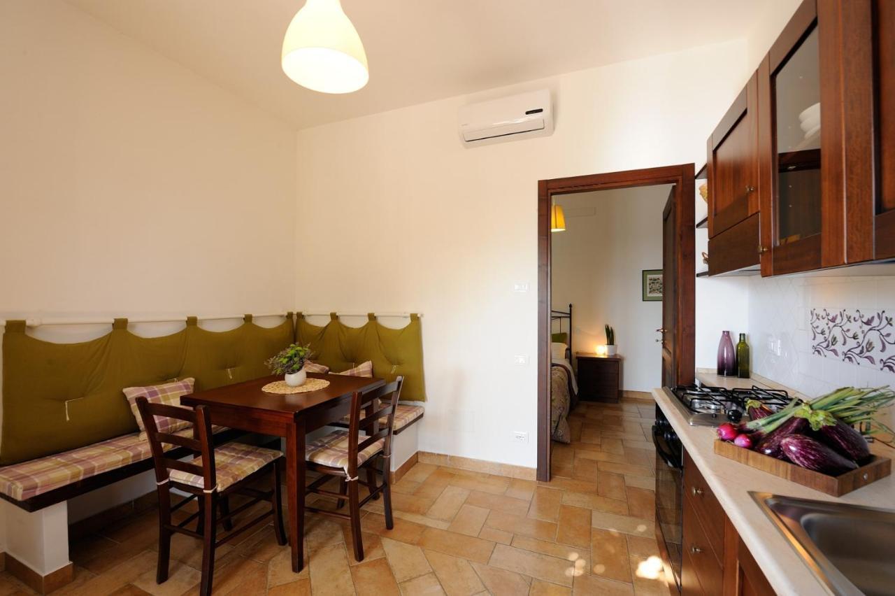 Agriturismo Il Vecchio Mandorlo Perugia Bagian luar foto