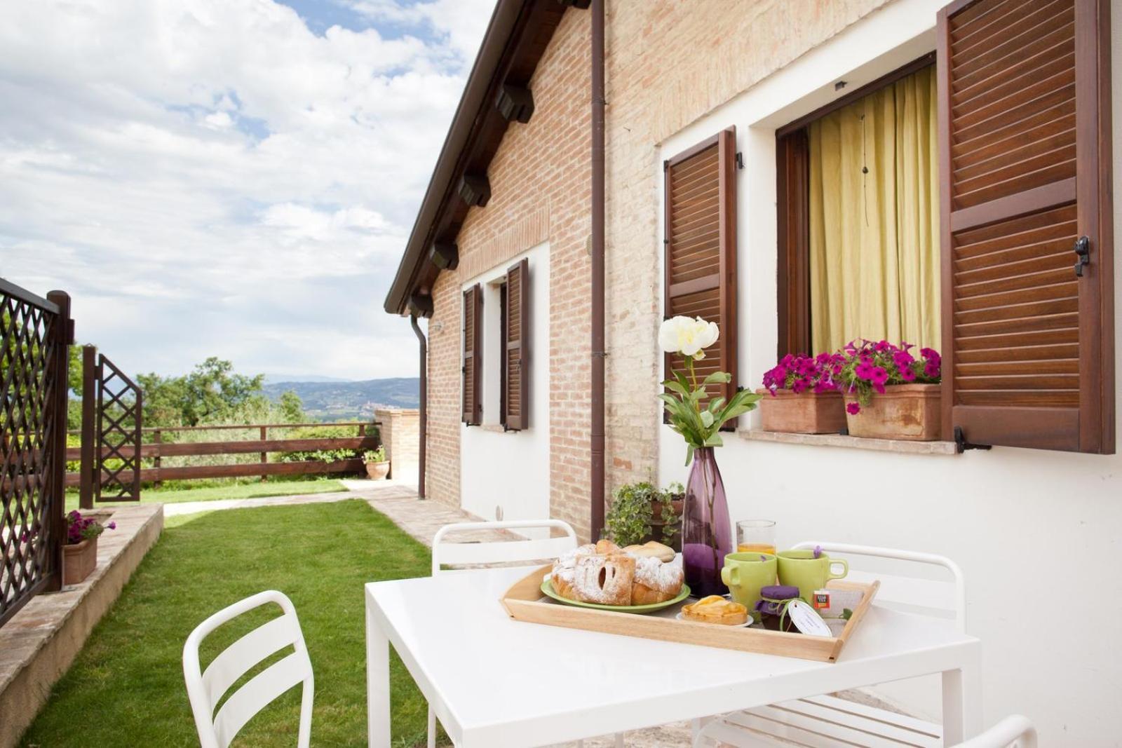 Agriturismo Il Vecchio Mandorlo Perugia Ruang foto