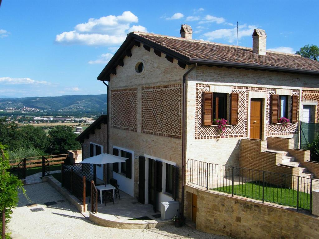 Agriturismo Il Vecchio Mandorlo Perugia Bagian luar foto