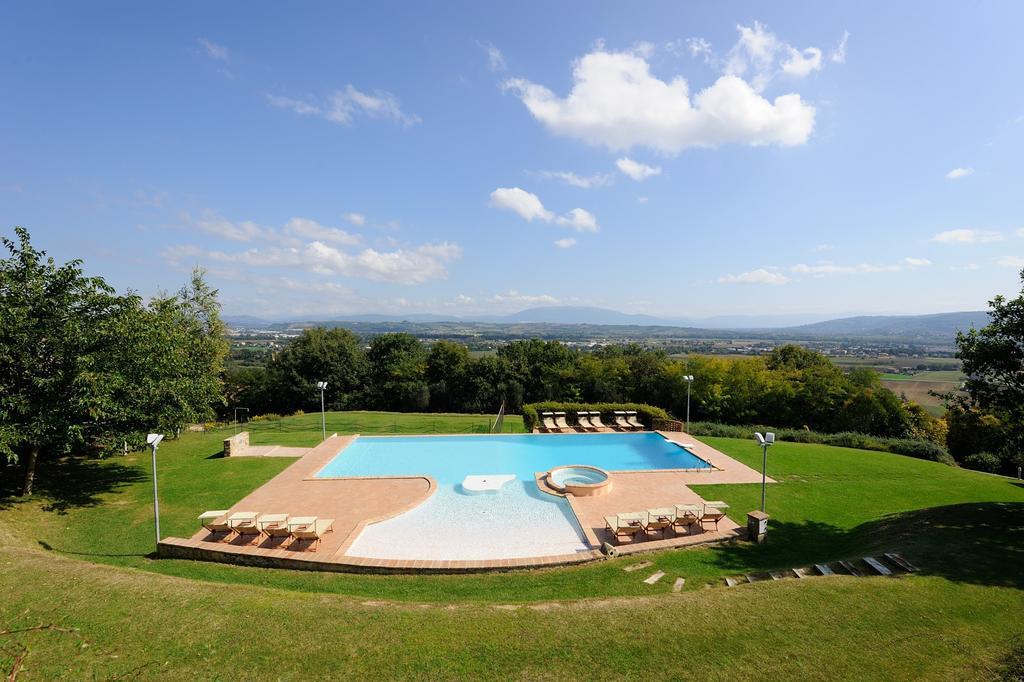 Agriturismo Il Vecchio Mandorlo Perugia Bagian luar foto